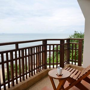 Double or Twin Room Sea View